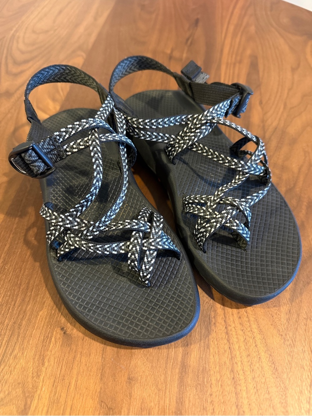 Chaco Women's Black Strappy Outdoor Sandals - Not Worn - New Without Tags